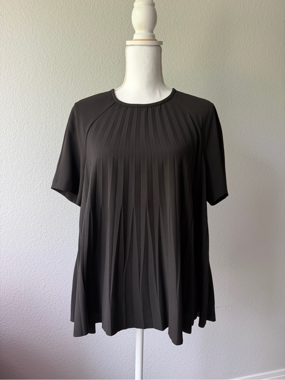 Kate Spade New York Pleated Crepe Top | M